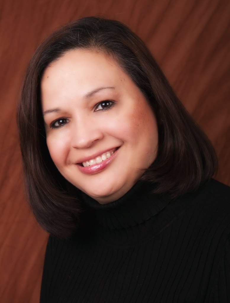 Gloria E Rivera