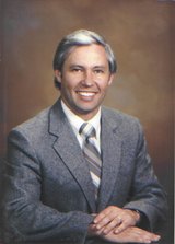 Lee E Foss