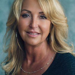Tracey Waters