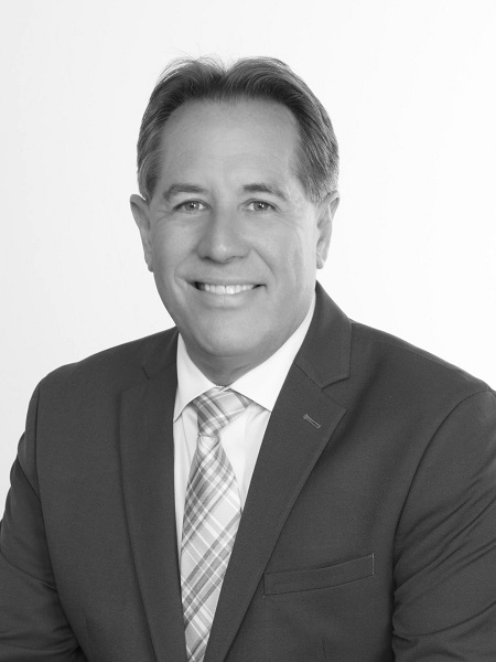 Robert Mihelich