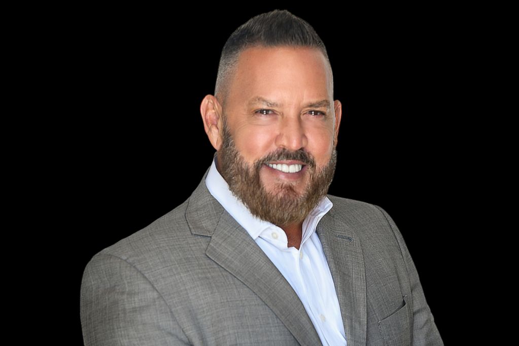 Miguel Solis PA