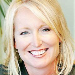 Angela M Boothroyd