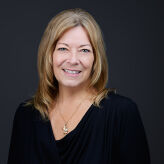 Roxanne Leonard