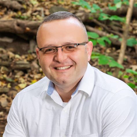 Curtis L Persinger Jr