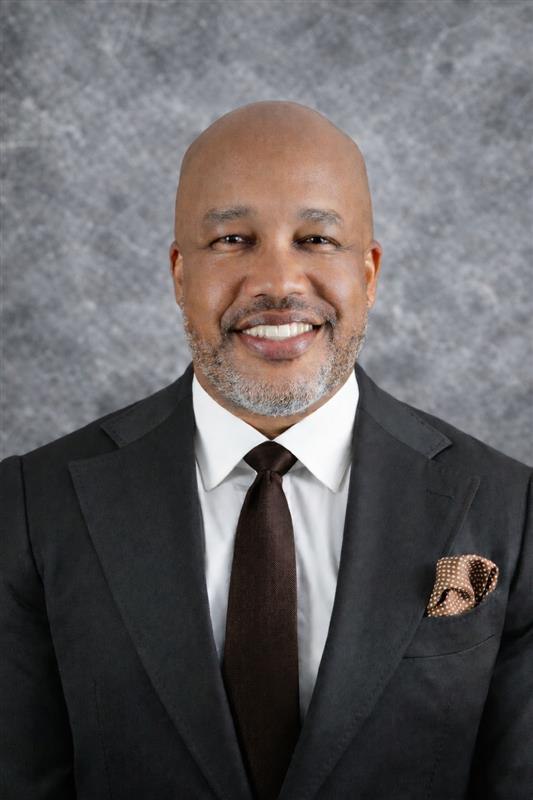 LORENZO M WOOTEN JR.