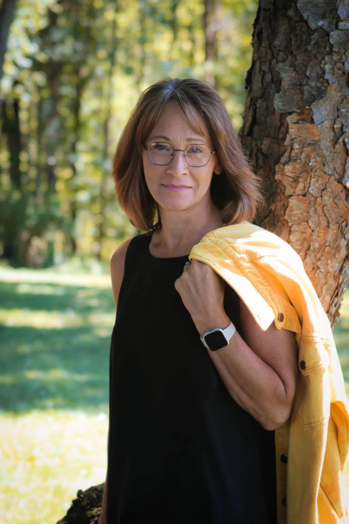Julie Lyndaker Robinson