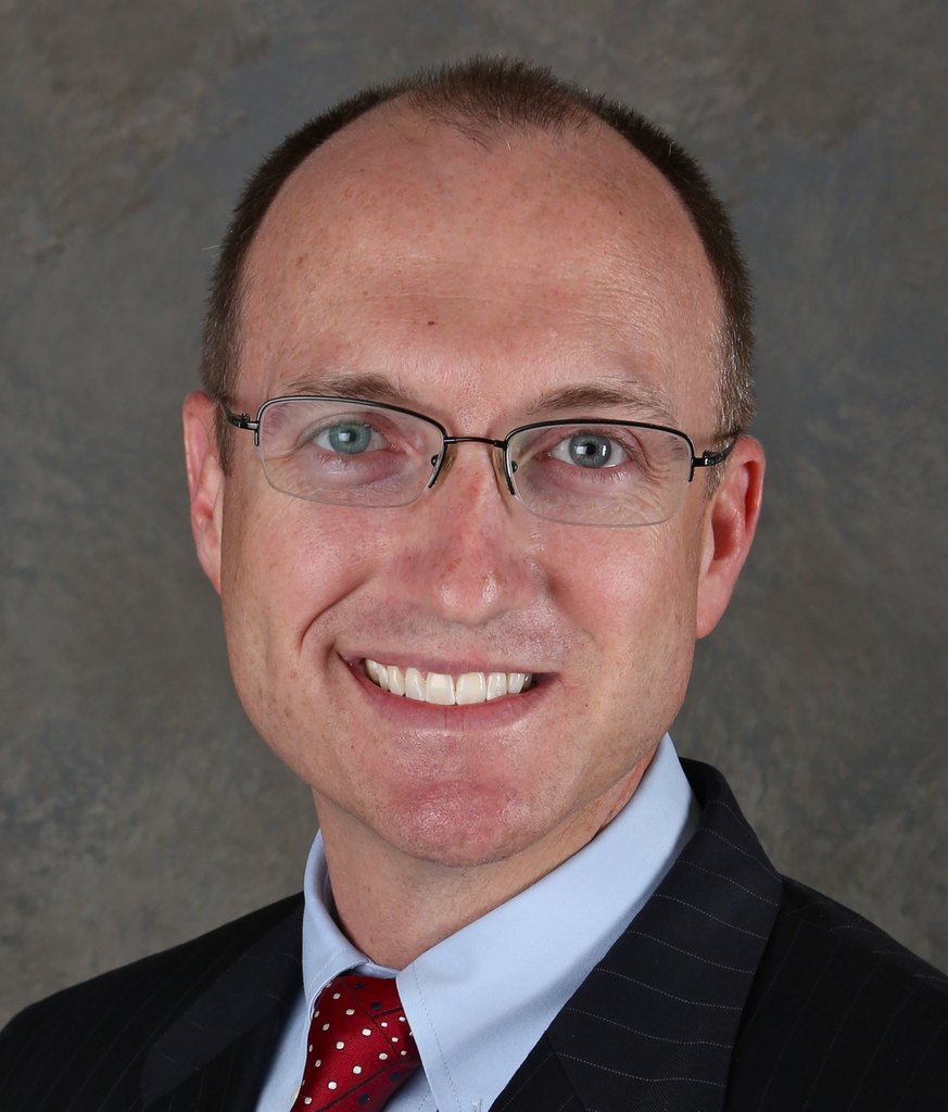 Jeremy D Farlow