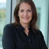 Angela Holmes