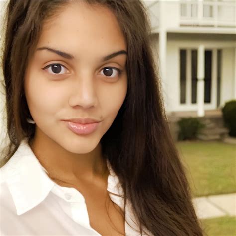 LILLIE HERNANDEZ