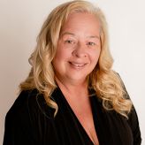 Carol A Lessick