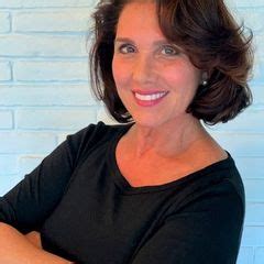 Elizabeth Barbara Hernandez