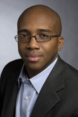 Lance P Macon