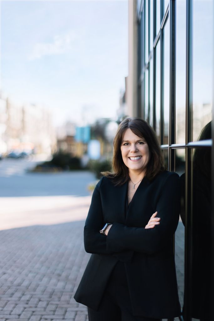 Angie W Ponsell