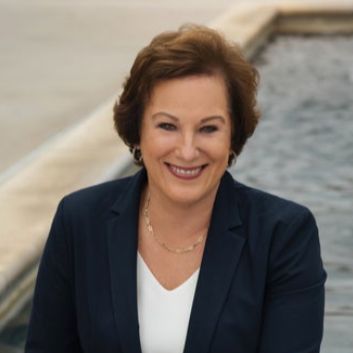 Elizabeth "Suzette" Ray