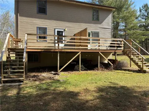 Renovated Duplex with Deck