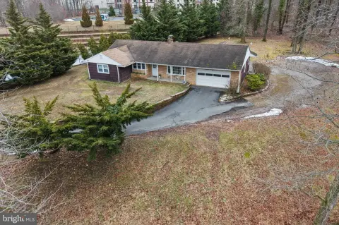 BORDENTOWN Commercial Property on 1.6 Acres