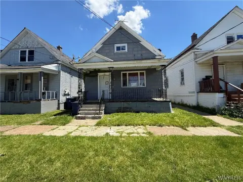 Duplex with Fenced Yard