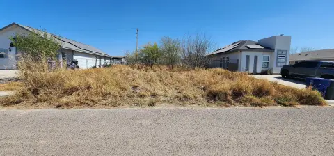 Residential Land in Laredo, TX