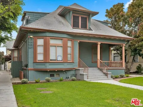 Renovated Multifamily Near USC Campus