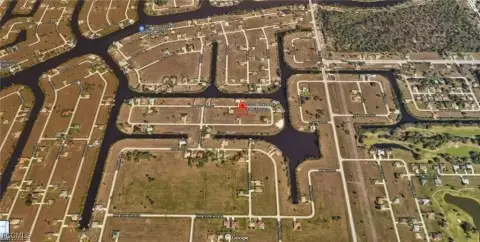 Residential Land in Cape Coral