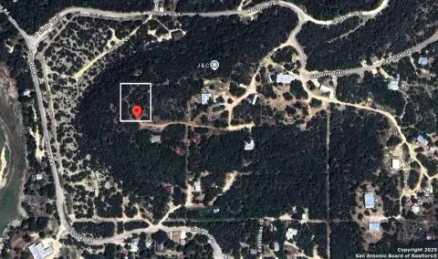 Land in Lakehills, Texas
