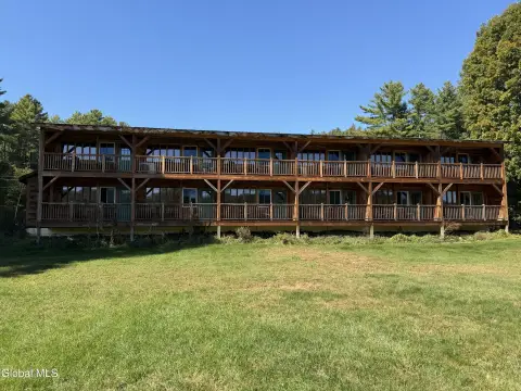 12-Room Motel