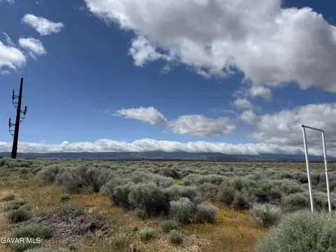 Lancaster Land Near Highway 138