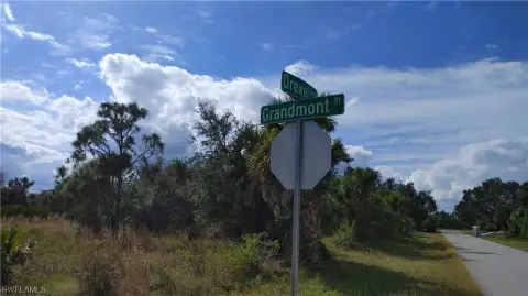 Residential Lot in Port Charlotte