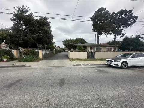 Triplex with Three Separate Homes