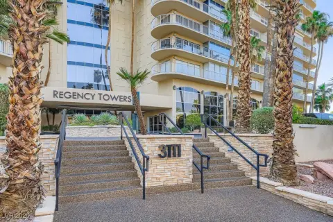 Furnished Studio in Regency Towers