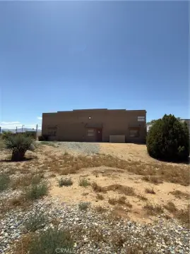 Versatile Commercial/Industrial Property Available