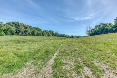 Residential Land Tract for Recreational Use