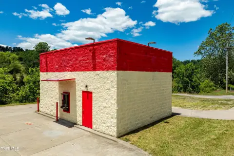 Drive-Through Retail Restaurant Building