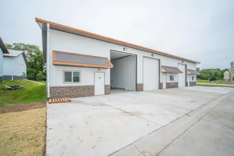 West Bend Commercial Space For Rent