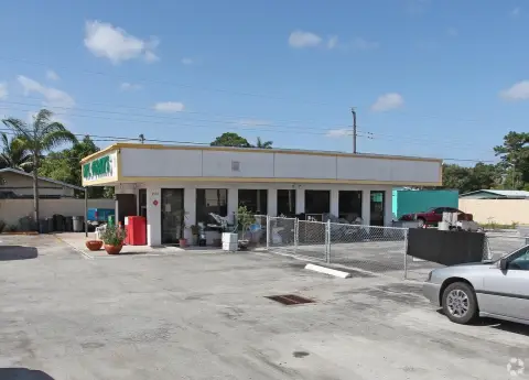 Automotive Property with Office