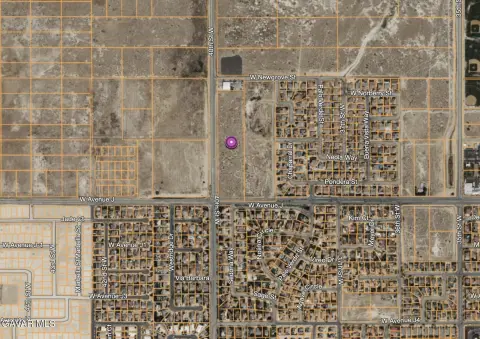 Land in West Lancaster