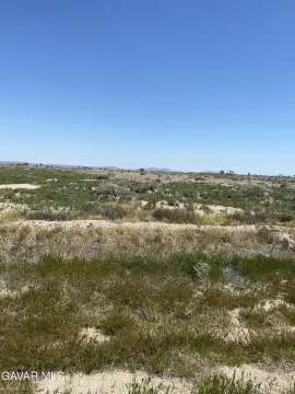 20 Acres Buildable Land Lancaster