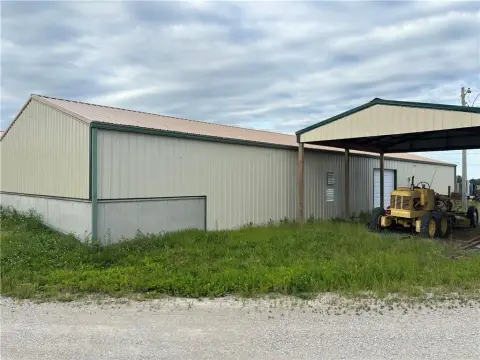 Retail and Light Industrial Flex Buildings