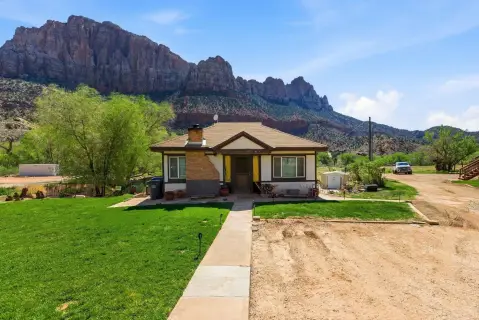 Commercial Property Near Zion Park
