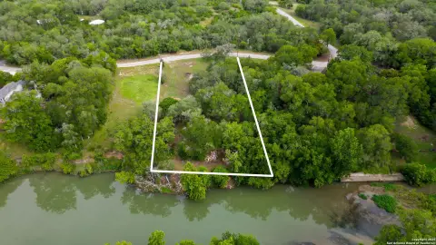 Guadalupe Riverfront Land in Seguin