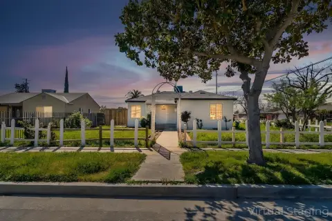 Renovated Duplex on Corner Lot
