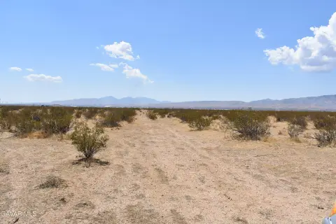 Mojave Land Near Airport