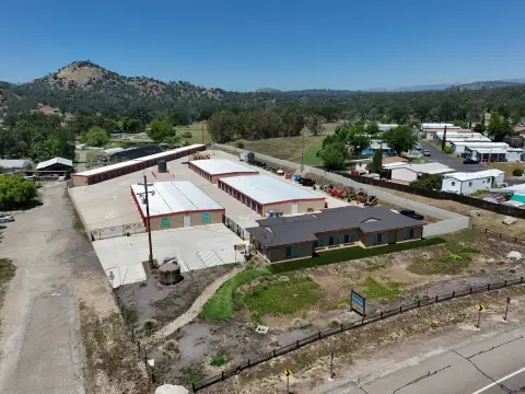 Commercial Property in Prather, CA