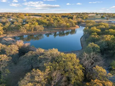 Texas Ranch with Private Lake