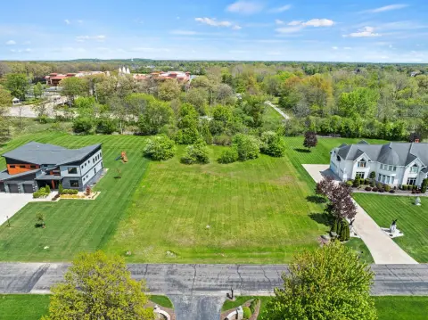 Residential Land in Woods of Wayne