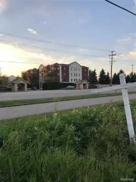 Commercial Land on Irish Road