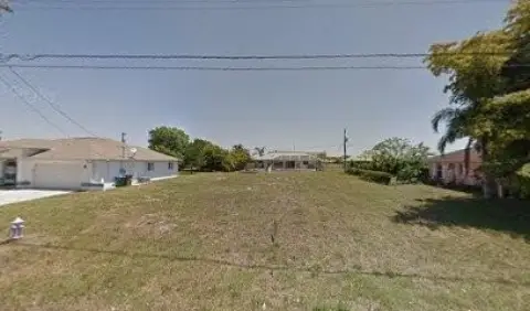 Residential Land in Cape Coral
