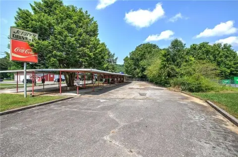 Drive-Through Restaurant Building