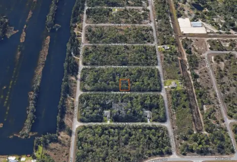 Vacant Lot in Lehigh Acres