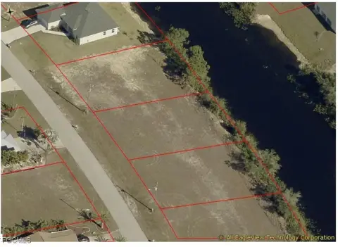 Canal-Front Lot in Cape Coral